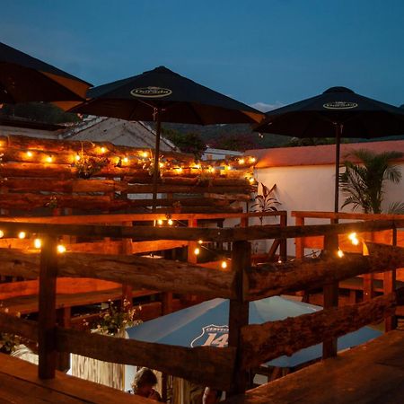 Kamazoztz Hostel And Travel Antigua Екстериор снимка