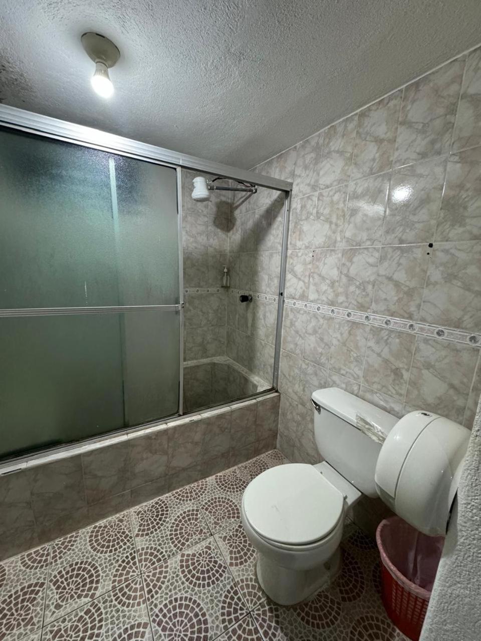 Kamazoztz Hostel And Travel Antigua Екстериор снимка