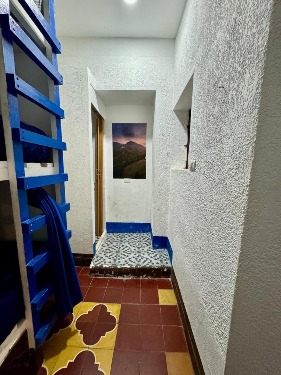Kamazoztz Hostel And Travel Antigua Екстериор снимка