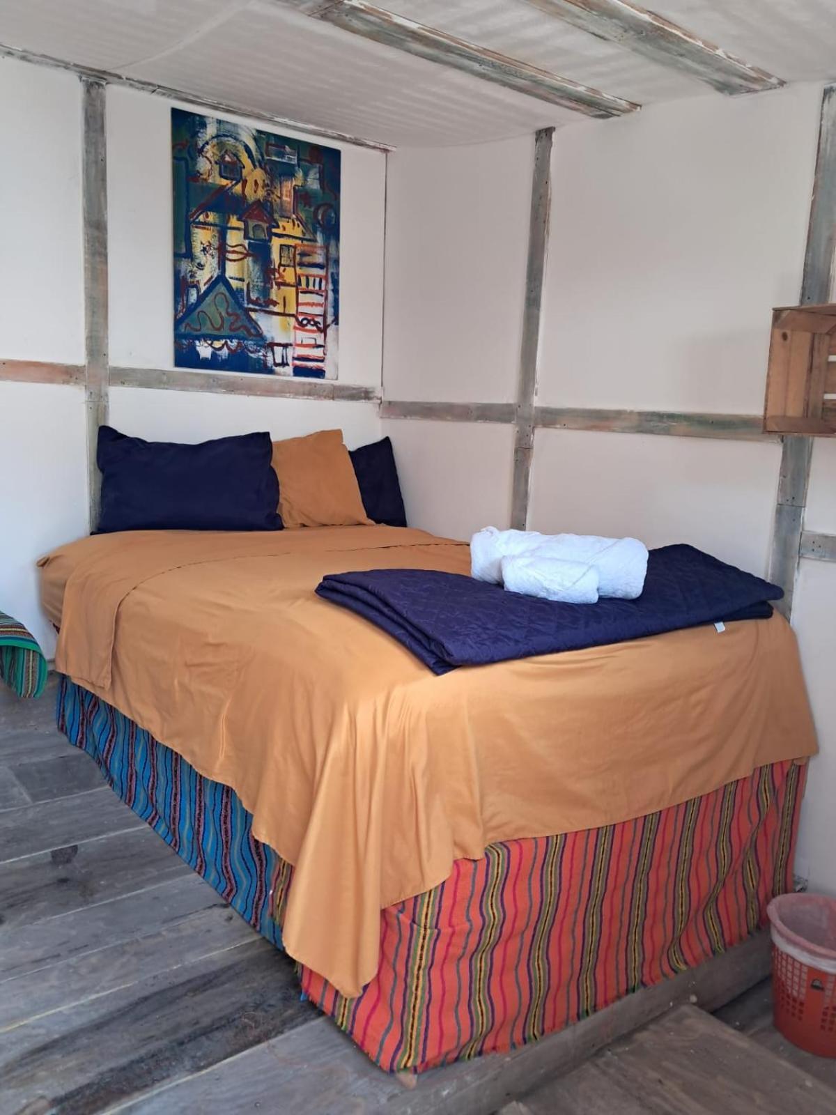 Kamazoztz Hostel And Travel Antigua Екстериор снимка